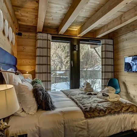Alpine Elegance: Chalet Retreat * Davos